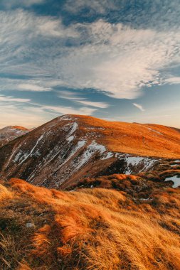Günbatımında Sonbahar Karpatlar