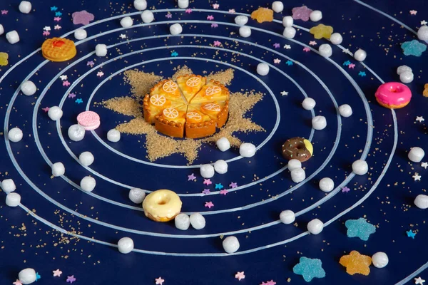 Diseño Del Sistema Solar Cupcakes Donas Mermelada Malvaviscos Azúcar Caña —  Fotos de Stock