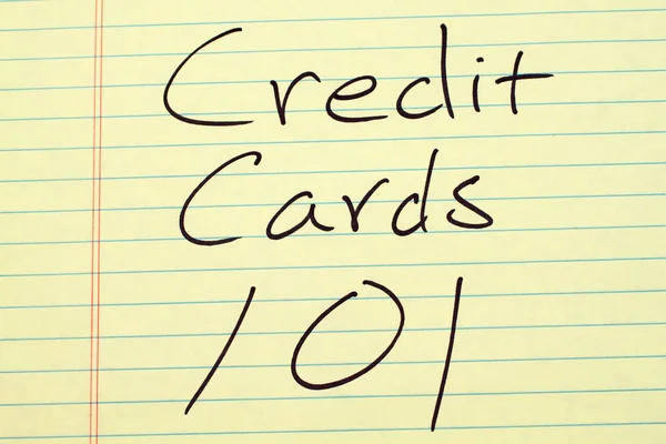 Kreditkort 101 på A gul anteckningsblock — Stockfoto