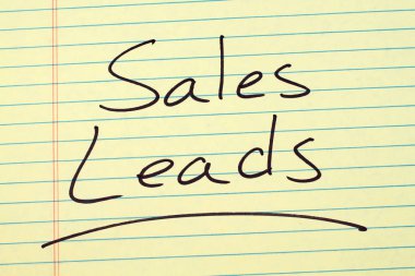 Sarı bloknot üzerinde satış fırsatları