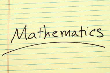 Matematik üzerinde sarı bloknot
