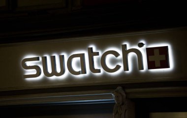 Graz, Avusturya - 08.02.2018: Graz 'daki dükkanının üstündeki kumaş logosu