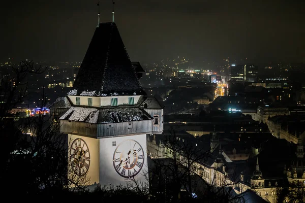 Det Medeltida Klocktornet Graz Var Gång Del Stadens Försvar Nattliv — Stockfoto