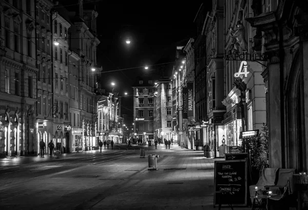 Graz Österreich 2018 Nachts Blick Von Der Herrengasse Auf Den Stockbild