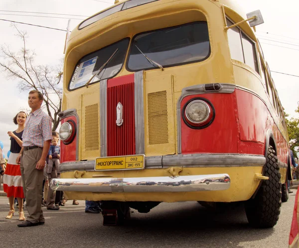 Ônibus urbano retro da década de 1950 ZIS 155 Imagem De Stock