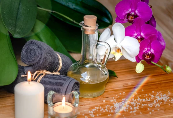 Body care items needed for relaxation massage. — Stock Photo, Image