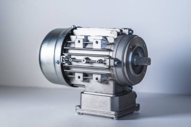 Solucan motoru, elektrik motorları ve şişeleme hatları için ekipman, fabrikalar için endüstriyel ekipman gıda endüstrisi.