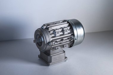 Solucan motoru, elektrik motorları ve şişeleme hatları için ekipman, fabrikalar için endüstriyel ekipman gıda endüstrisi.