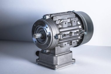Solucan motoru, elektrik motorları ve şişeleme hatları için ekipman, fabrikalar için endüstriyel ekipman gıda endüstrisi.