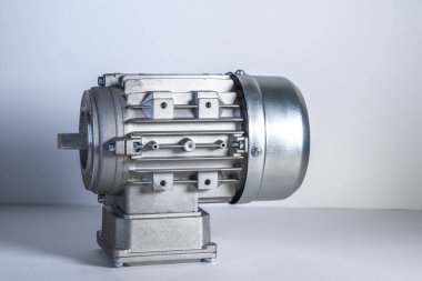 Solucan motoru, elektrik motorları ve şişeleme hatları için ekipman, fabrikalar için endüstriyel ekipman gıda endüstrisi.