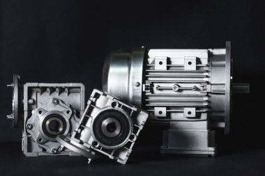 Solucan motoru, elektrik motorları ve şişeleme hatları için ekipman, fabrikalar için endüstriyel ekipman gıda endüstrisi.