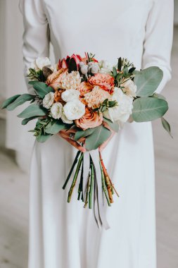 Eko tarzında modern düğün çiçekleri