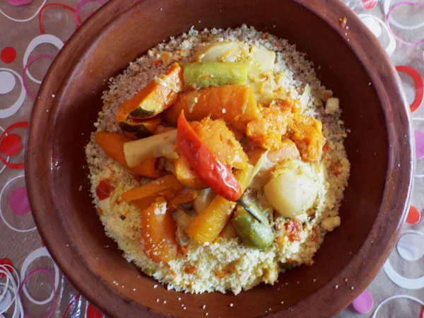 Hagyományos marokkói étel a kuszkusz — Stock Fotó