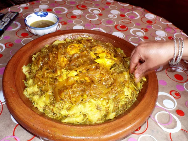 Marokkanisches Gericht: rfissa — Stockfoto