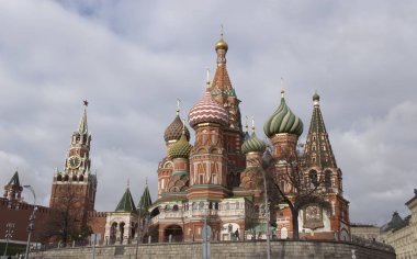 Rusya, Moskova, Ekim 2019: Kızıl Meydan, St. Basil 'in Katedrali