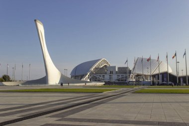 Rusya, Soçi, Ekim 2019: Olimpiyat Parkı (köy) 2014 Kış Olimpiyatları 'nın ana mekanlarından biridir. Madalya alanlar ve futbol stadyumu Fisht..
