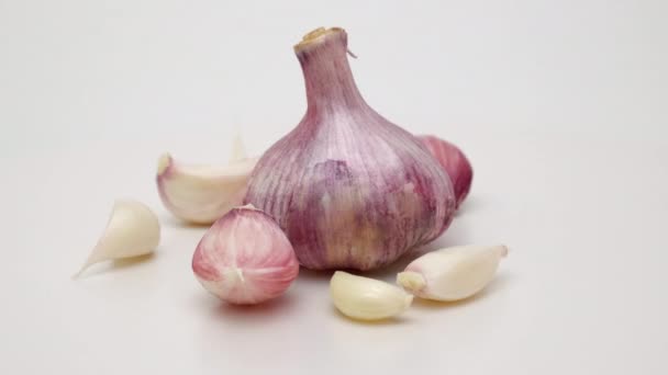 Kopf Knoblauch 360 Rotation Schuss Auf Weißem Hintergrund — Stockvideo