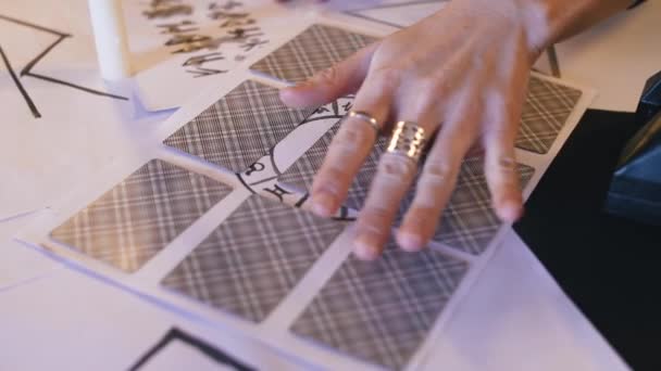 Fille conduit retouals occultes 