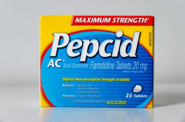Montreal, CA - 27 Nisan 2020: Pepcid AC antiasit kutusu
