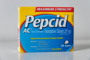Montreal, CA - 27 Nisan 2020: Pepcid AC antiasit kutusu