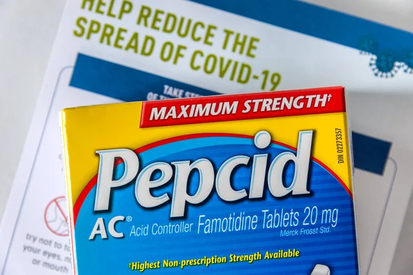 Montreal April 2020 Box Pepcid Antacid Medicine Front Covid Prevacy — 스톡 사진