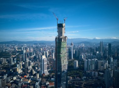 Kuala Lumpur, Malezya - 15 Mart: PNB 118 'in inşaatı şehrin üzerinde yükseliyor. Kule tamamlandığında ülkenin en yüksek kulesi olacak..