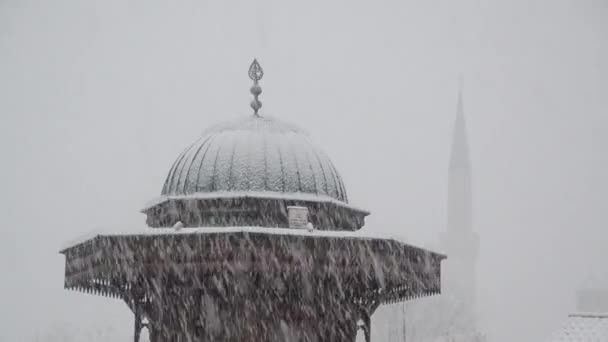 Мечеть Ислама Сараево Зимнюю Погоду — стоковое видео