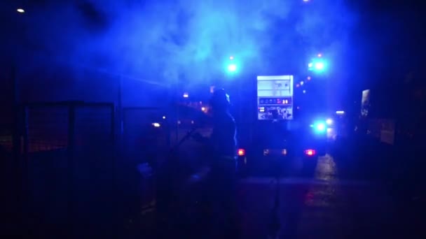 Берлин Германия Мая 2019 Года Пожарная Машина Мигающими Голубыми Фонарями — стоковое видео