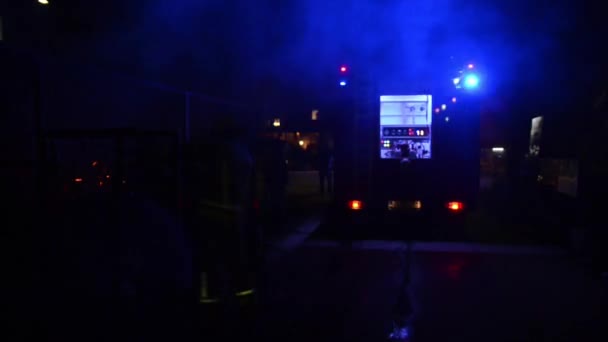 Berlín Alemania Mayo 2019 Bombero Con Luces Azules Intermitentes Durante — Vídeos de Stock