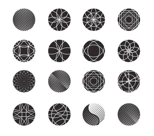 Daire şekiller çizmek için ayarlayın. Siyah ve beyaz renkli basit geometrik formlar. — Stok Vektör