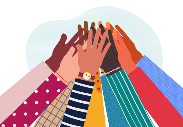 Поднялись руки разных групп людей вместе. Концепция поддержки и сотрудничества, дружбы
.