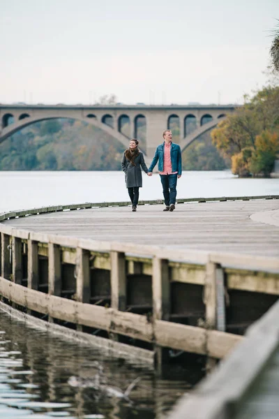 Happy Caucasian Couple Walking Hand Hand Boardwalk Georgetown Washington Alongside — Stock Photo, Image