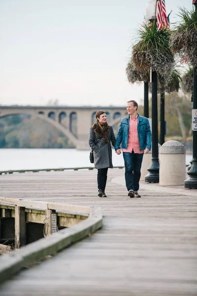 Happy Caucasian Couple Walking Hand Hand Boardwalk Georgetown Washington Alongside — Stock Photo, Image