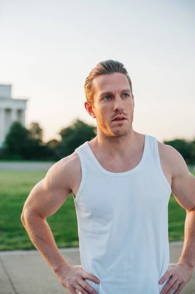 Handsome Caucasian Man Portrait While Resting Workout Outdoors National Mall — Stock Photo, Image
