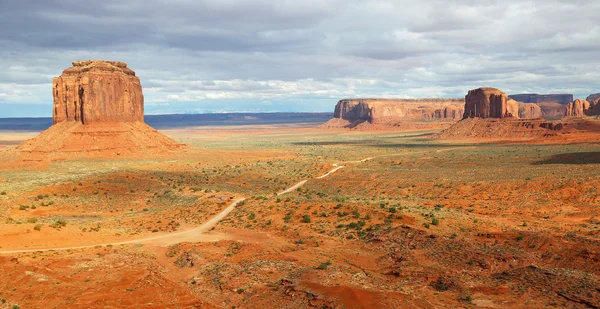 Monument Valley Road — Stockfoto