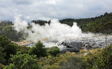 Geysers patlama önce