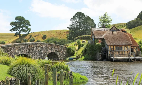 Çift kemer köprü ve değirmen ev