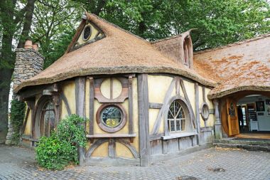 Hobbitköy Ziyaretçi Merkezi