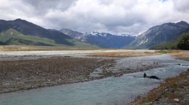 Dere Waimakariri Vadisi