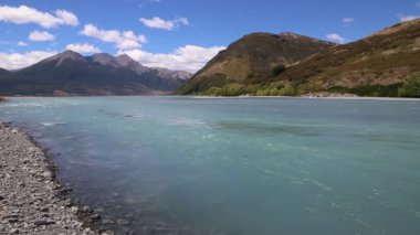 Waimakariri nehir banka