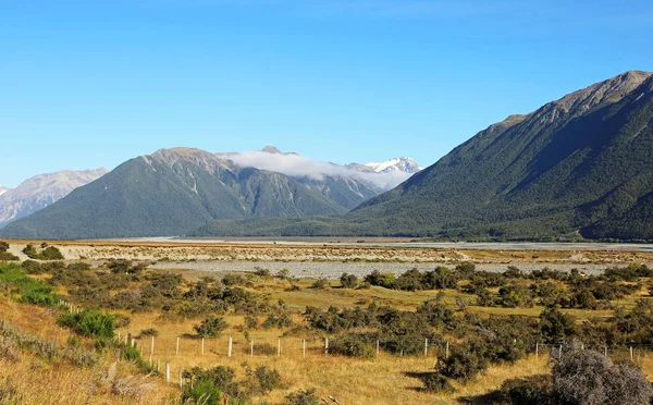 Waimakariri Valley - Новая Зеландия — стоковое фото