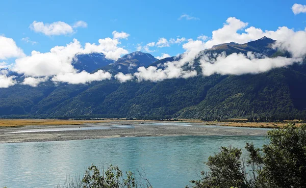 On Haast River — Stock Photo, Image