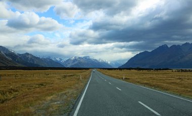 Tasman Valley Road