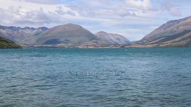 Landschaft am Wakatipu-See — Stockvideo