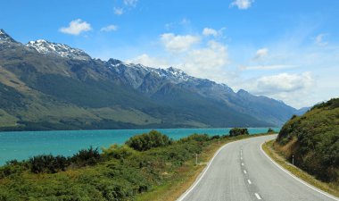 Thomson dağlar ve yol