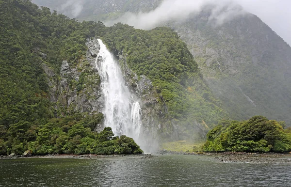 Mgła Pani Bowen Falls — Zdjęcie stockowe