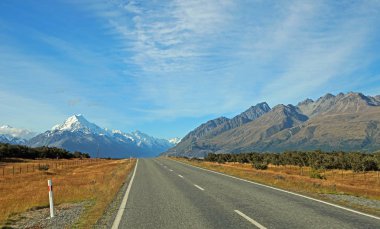 MT Cook ve Burnett dağlar