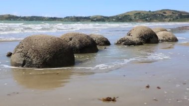 Moeraki Boulders, yatay