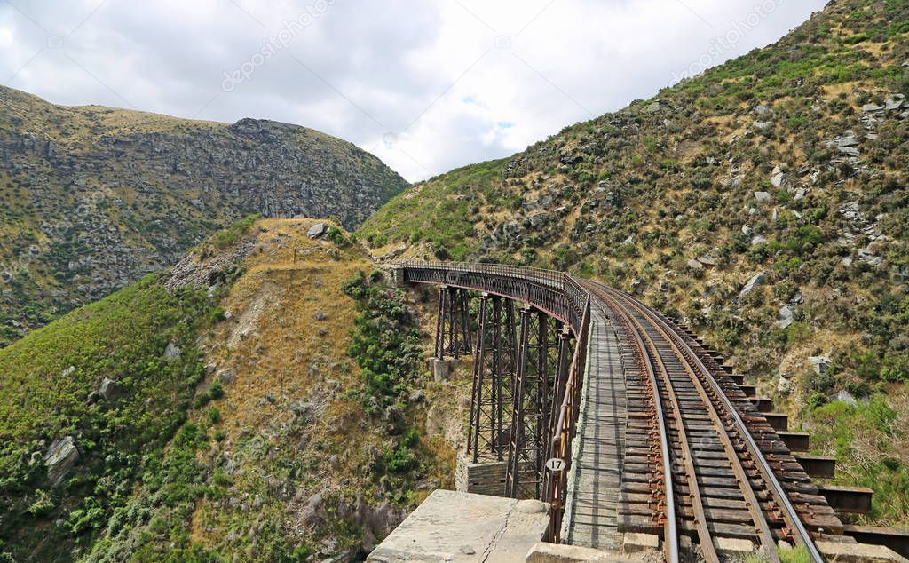 Viaduct over Taieri gorge