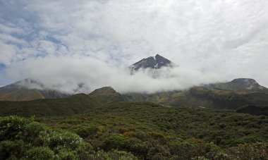 Bulutlar - Taranaki eşarp / Mt Egmont Milli Parkı, Yeni Zelanda